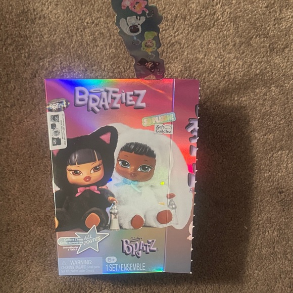 Bratz Accessories - Bratzies Cloe Doll – Extra Figure, Open Box, Official Website Purchase